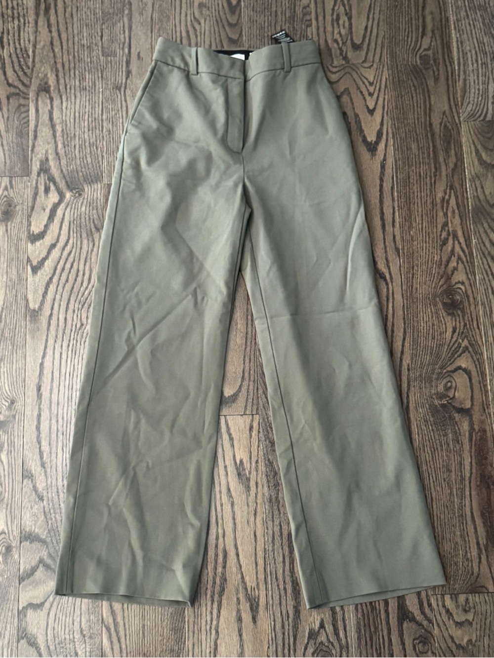 Babaton agency pant BRAND NEW SIZE 0 short #trousers #khaki